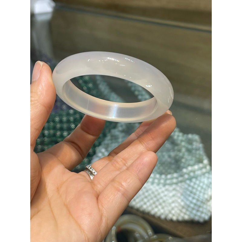 vòng tay đá mã não trắng ( bạch nguyệt quang ) 6 vòng tay đá mã não trắng ( bạch nguyệt quang ) - Hình ảnh 6