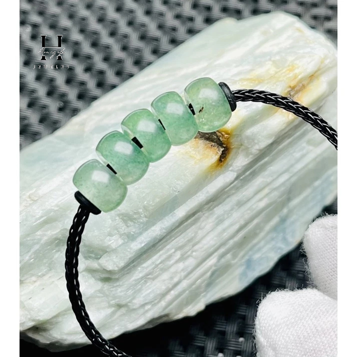 Vòng tay ngũ điếu đá thạch anh dâu tây xanh HANMYNGHE 2 Vòng tay ngũ điếu đá thạch anh dâu tây xanh HANMYNGHE - Hình ảnh 2