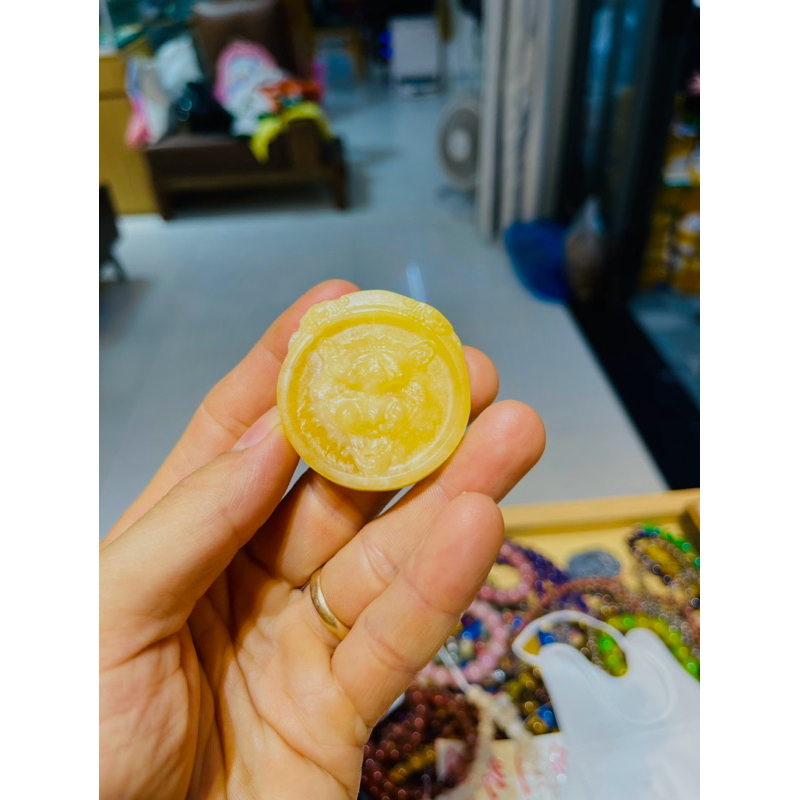 Mặt dây chuyền hình đầu hổ đá ngọc hoàng long HANMYNGHE 1 Mặt dây chuyền hình đầu hổ đá ngọc hoàng long HANMYNGHE