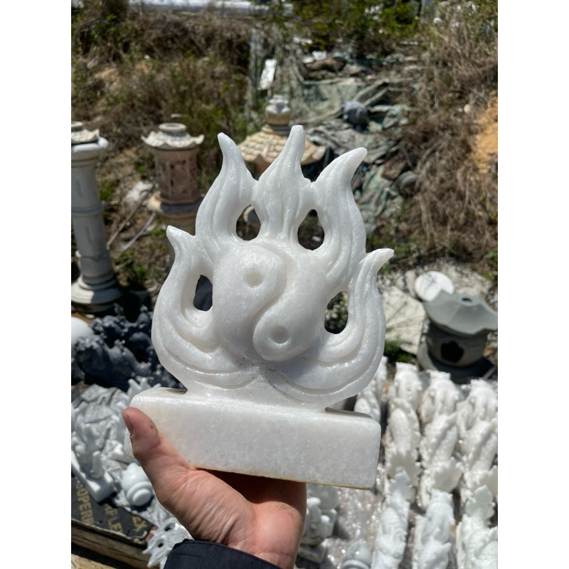 Mặt nhật nguyệt âm dương đá non nước tự nhiên trang trí đình đền chùa mộ HANMYNGHE 3 Mặt nhật nguyệt âm dương đá non nước tự nhiên trang trí đình đền chùa mộ HANMYNGHE - Hình ảnh 3