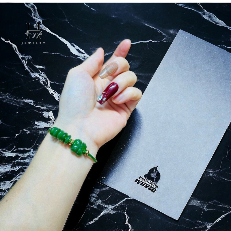 Vòng tay ngũ điếu tài lộc mix cỏ 4 lá may mắn đá ngọc bích tự nhiên HANMYNGHE 2 Vòng tay ngũ điếu tài lộc mix cỏ 4 lá may mắn đá ngọc bích tự nhiên HANMYNGHE - Hình ảnh 2