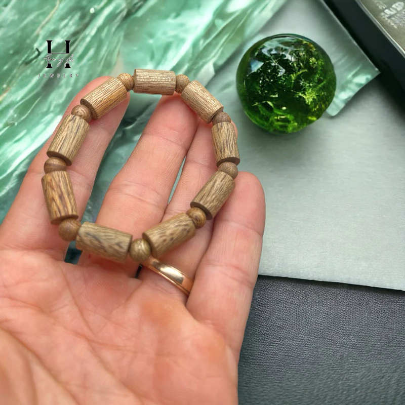 Vòng tay trầm hương banh rừng 8 mm HANMYNGHE 2 Vòng tay trầm hương banh rừng 8 mm HANMYNGHE - Hình ảnh 2