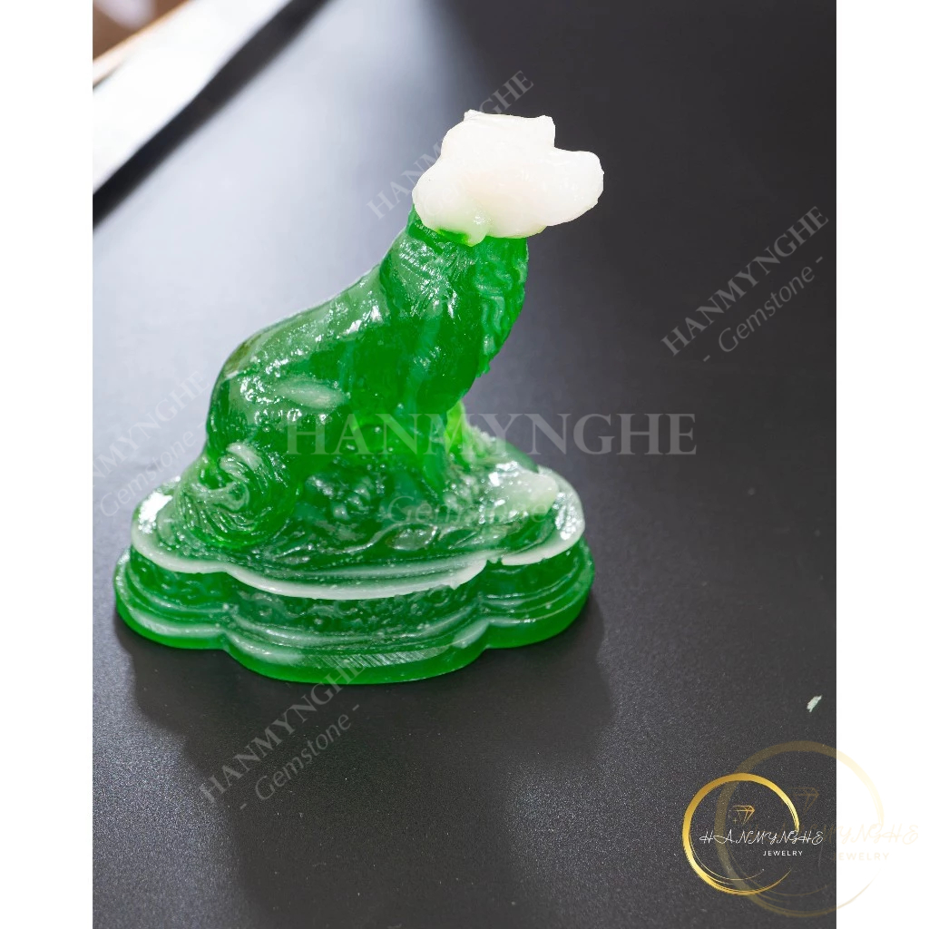Tượng con chó bột đá đúc màu xanh ngọc cao 10cm HANMYNGHE 1 Tượng con chó bột đá đúc màu xanh ngọc cao 10cm HANMYNGHE