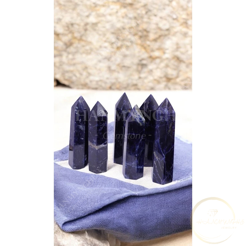 Trụ đá sodalite cao tầm 9 cm HANMYNGHE