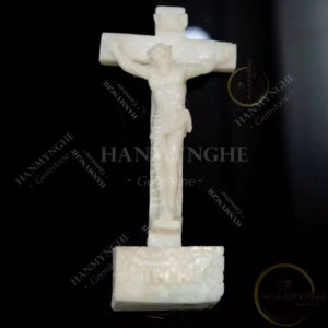 Tượng thánh giá chúa Giêsu -chúa chịu nạn để bàn hoặc ô tô cao gần 20cm bột đá đúc HANMYNGHE