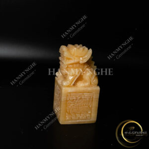 Ấn kỳ lân đá ngọc hoàng long cao 12 cm khắc chữ theo yêu cầu HANMYNGHE